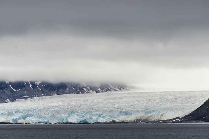77 - Noruega - islas Svalbard - isla de Spitsbergen - fiordo Kongsfjorden